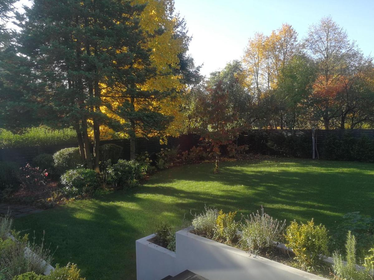 Spacious 3 Bedroom Family Oasis With Sauna, 20 Min From Warsaw Piaseczno  Kültér fotó