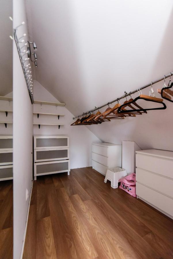 Spacious 3 Bedroom Family Oasis With Sauna, 20 Min From Warsaw Piaseczno  Kültér fotó
