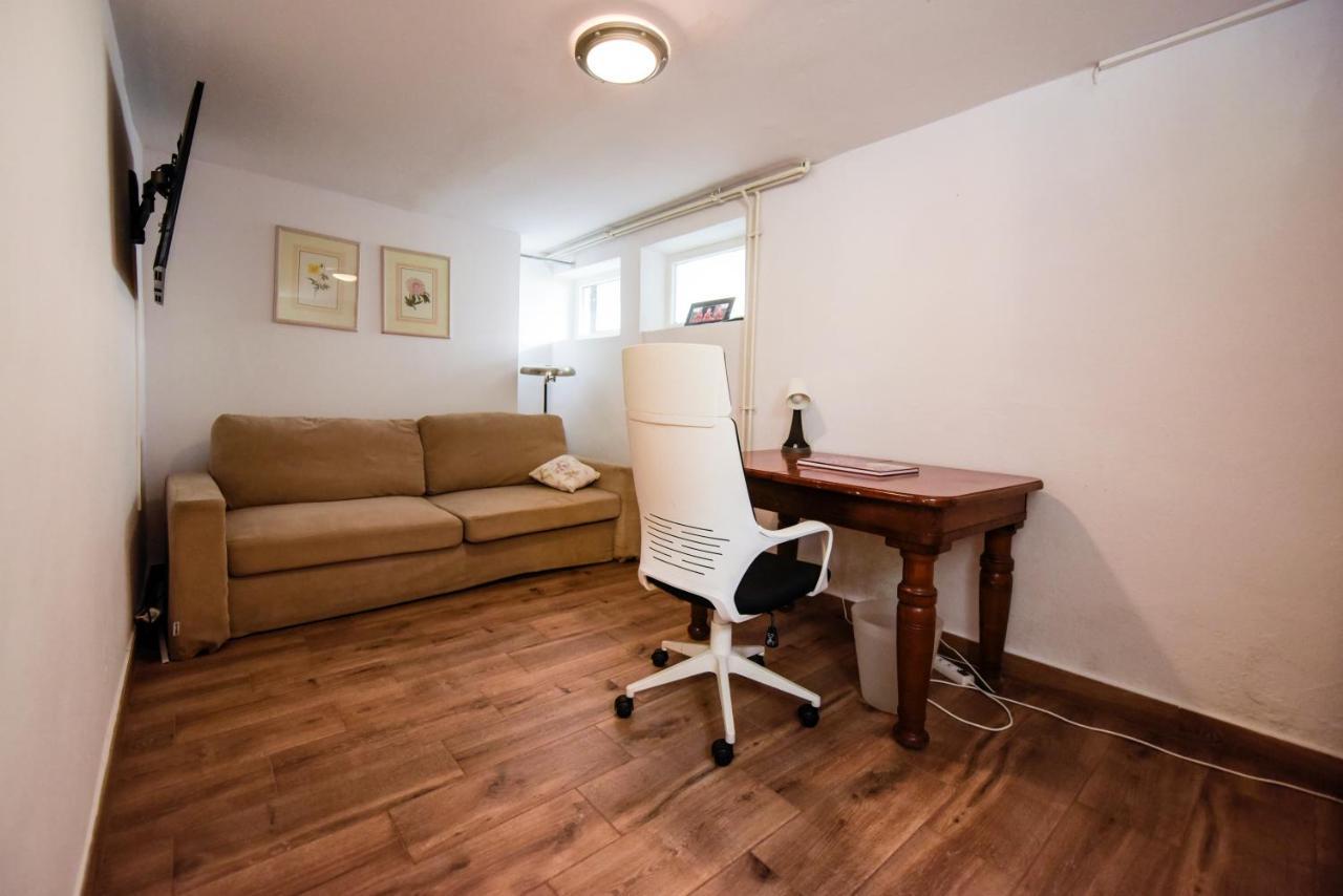 Spacious 3 Bedroom Family Oasis With Sauna, 20 Min From Warsaw Piaseczno  Kültér fotó